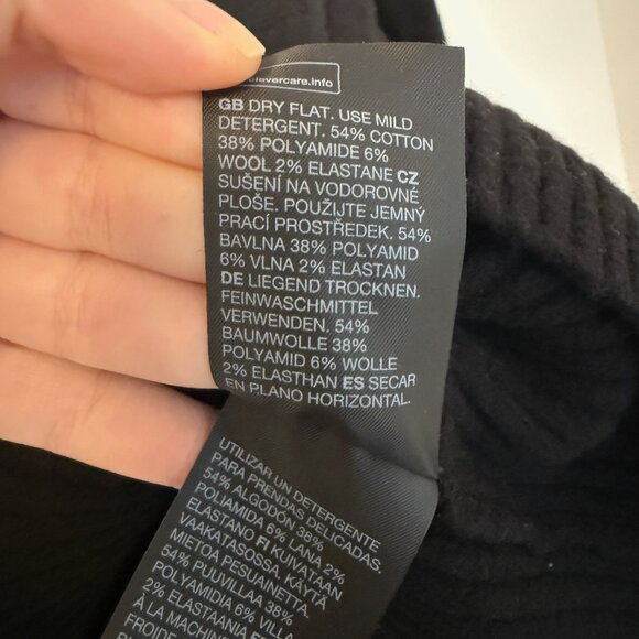 And Other Stories Cropped Sweater - Picture 3 of 3